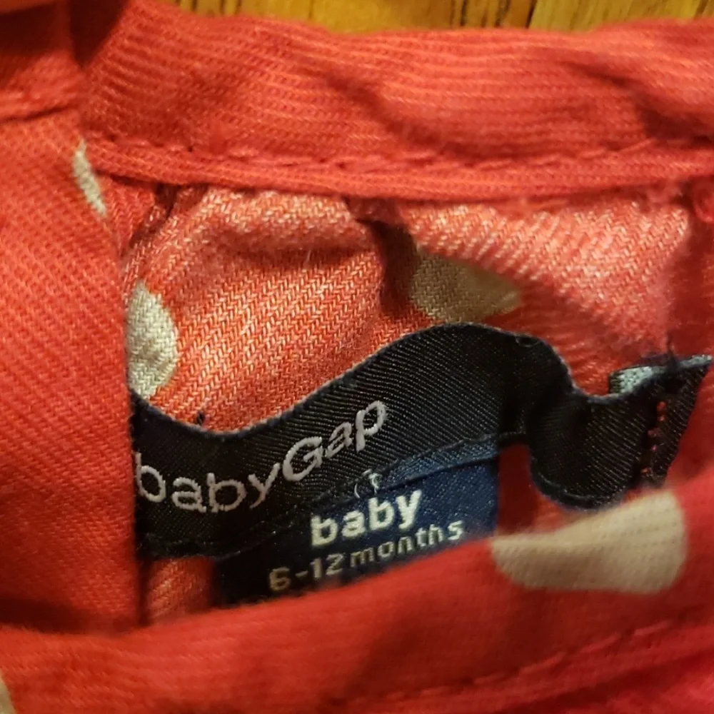 Baby Gap long sleeve shirt 6-12 Months